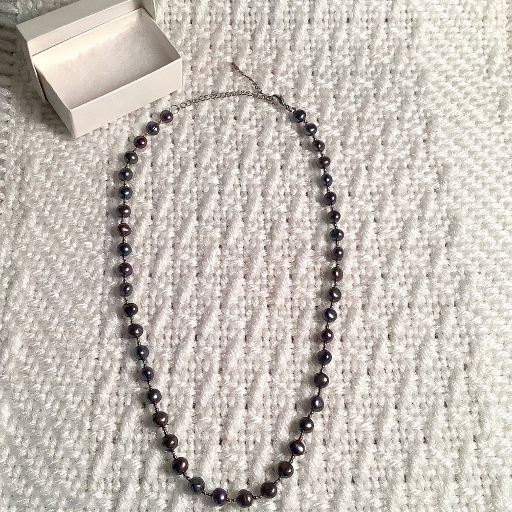 21.5 inch necklace of freshwater pearls